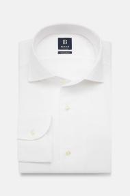 Белая рубашка классического кроя из хлопка добби