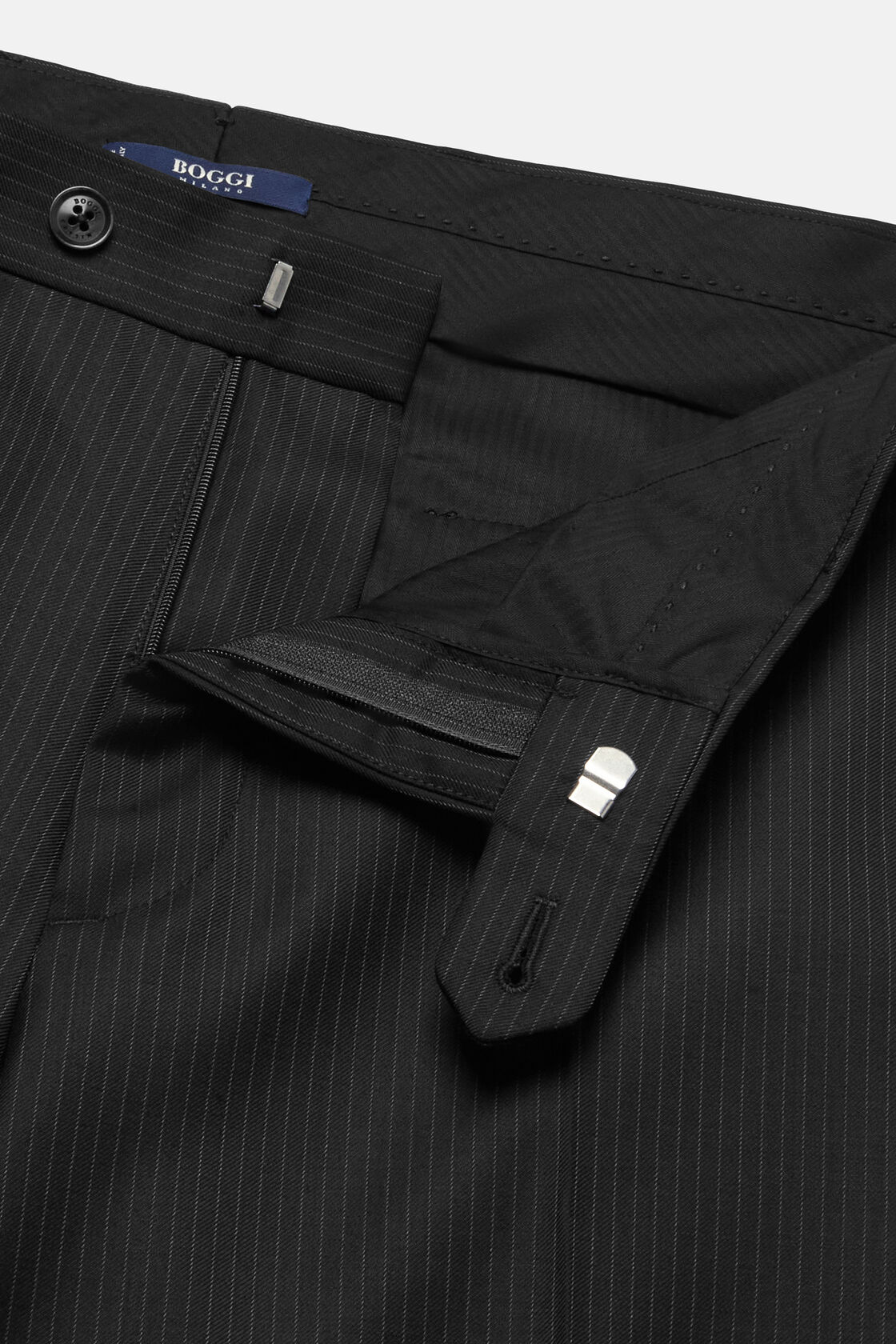 
Серый шерстяной костюм в мелкую полоску для спорта и фитнеса – фото №  7