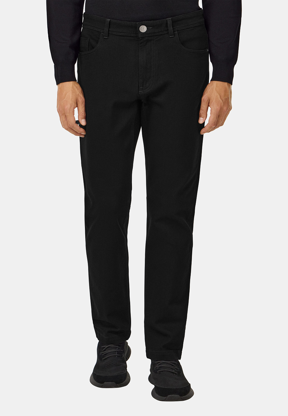 Джинсы из чёрного эластичного денима для спорта и фитнеса – фото №  3