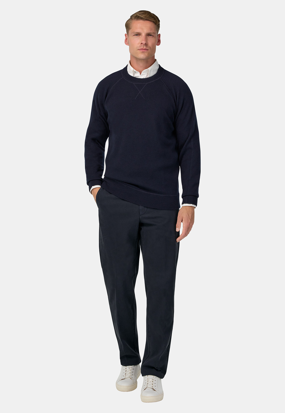 Брюки из эластичного хлопка приталенные (slim fit) для спорта и фитнеса – фото №  4