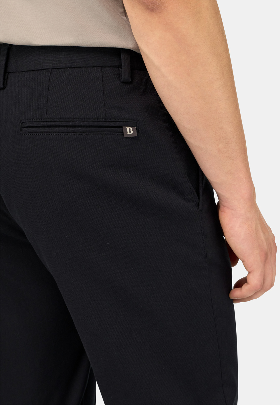 Брюки из эластичного хлопка и тенселя для спорта и фитнеса – фото №  6