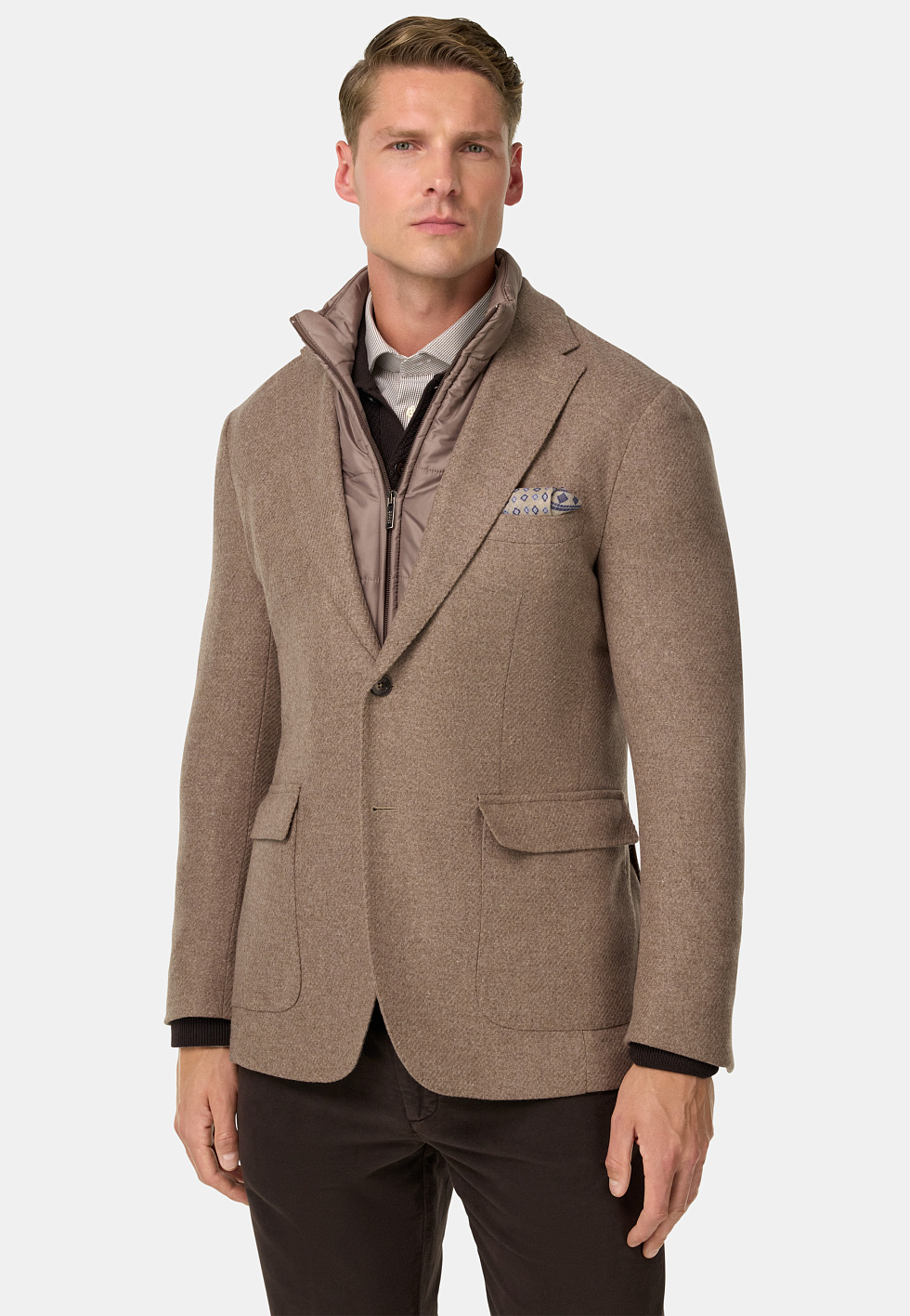 Пиджак из смесовой шерсти с жилетом для спорта и фитнеса – фото №  3